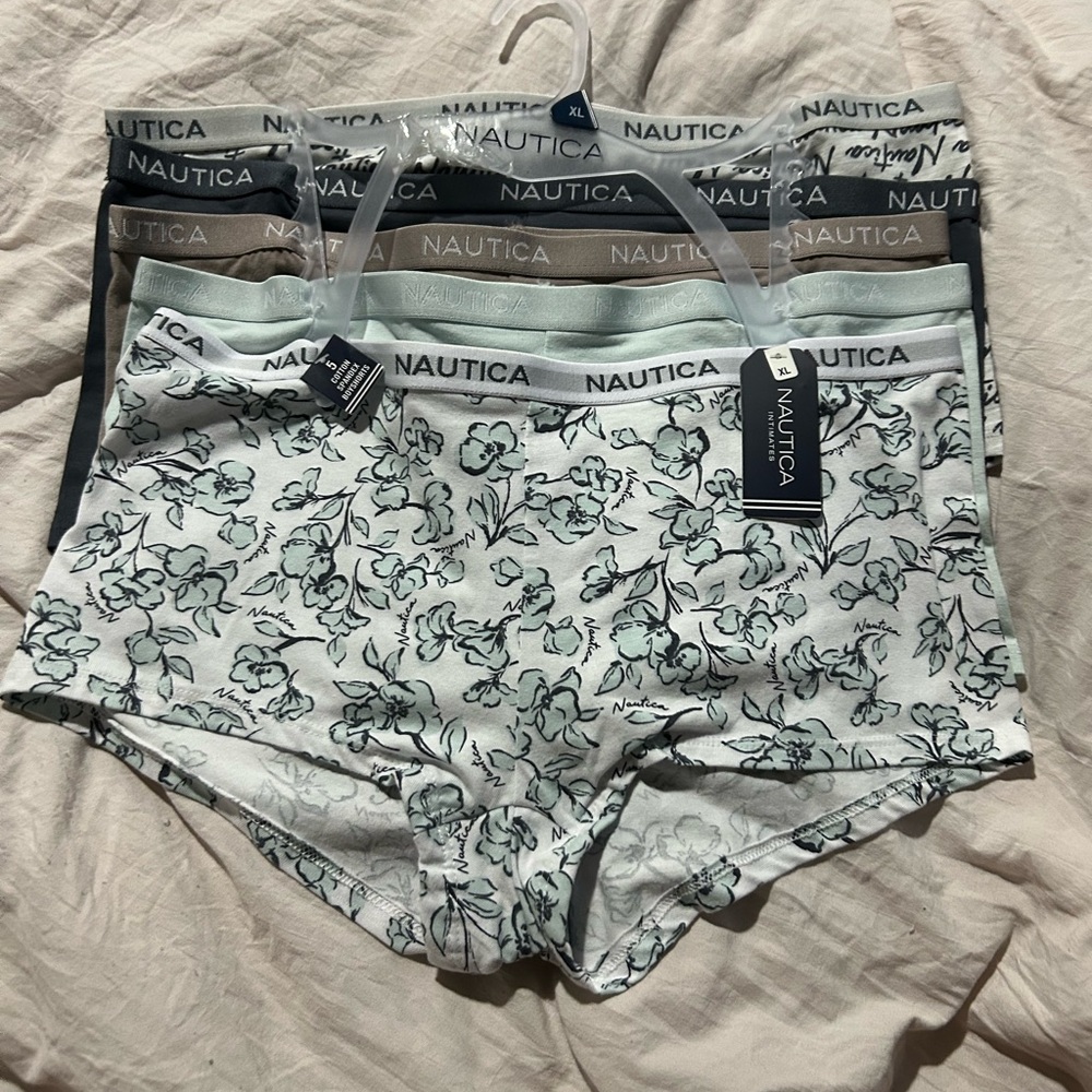 Nautica Women's Floral and Solid Panties Set - Black, Gray, White, Tan